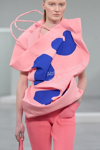 Look 60